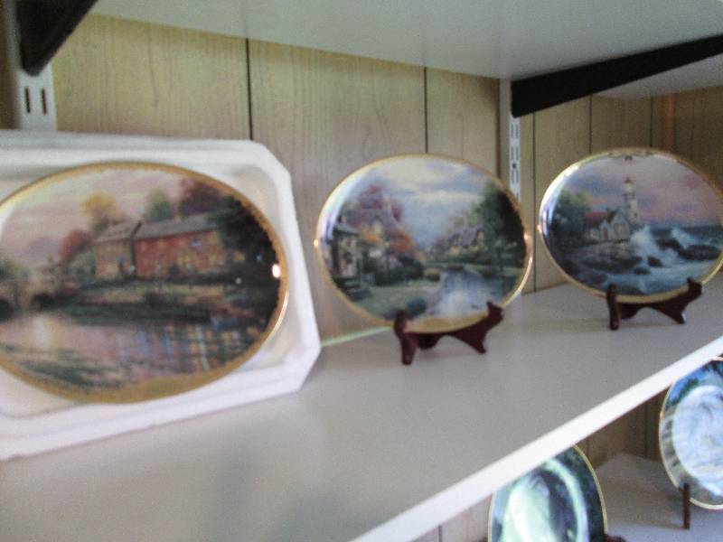 lot 39 image: set of 3 Thomas Kincade plates...