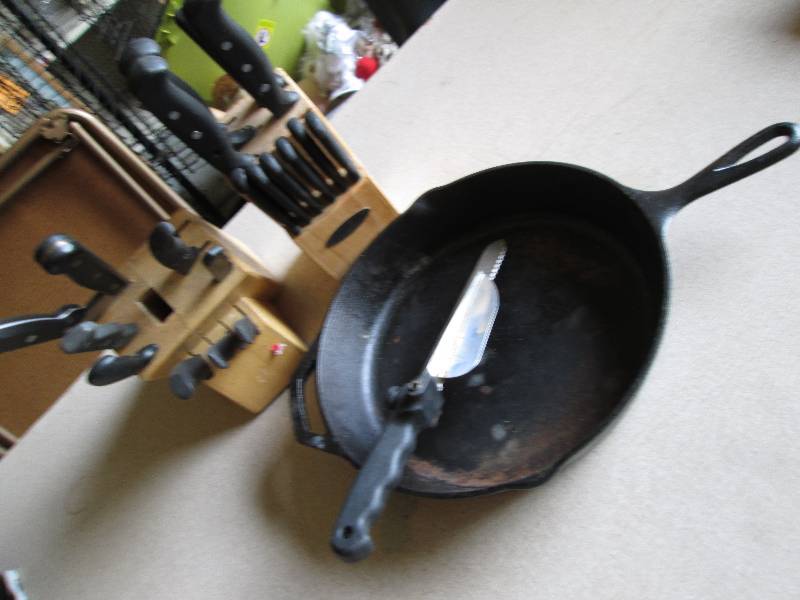 lot 49 image: 2 Knife blocks and and a cast iron ...