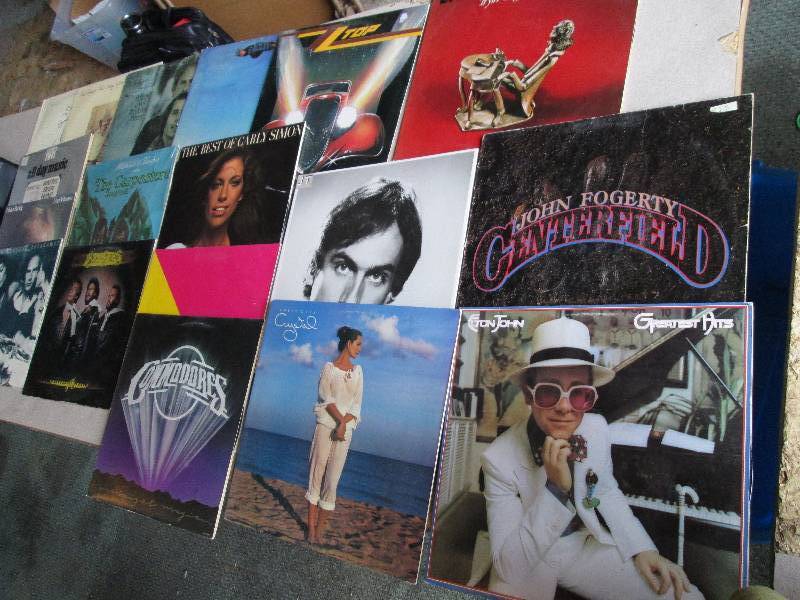 lot 58 image: Lot of classic vinyl records...