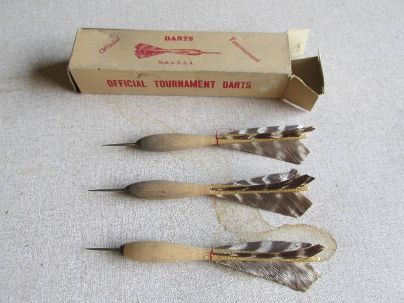 lot 79 image: 3 Official tournament darts with re...