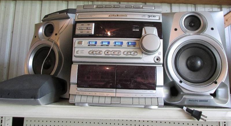 lot 102 image: Phillips boombox stereo...