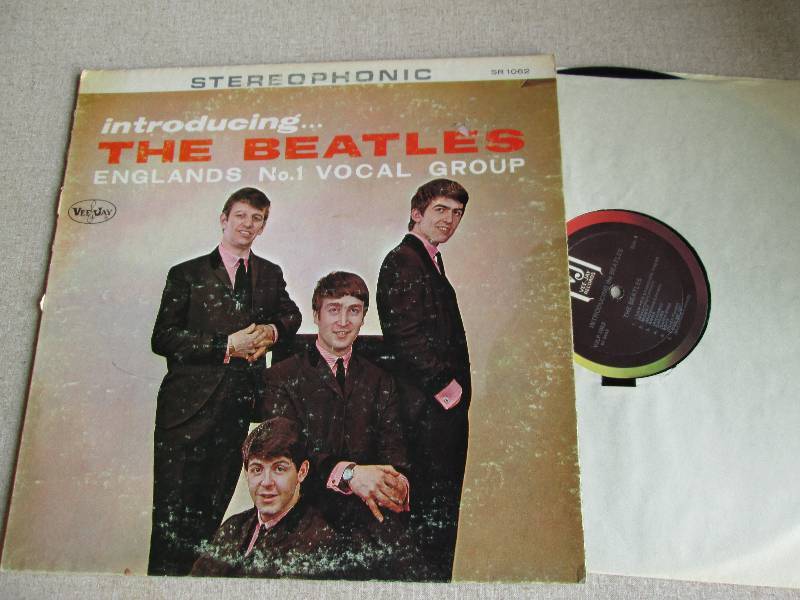 lot 105 image: The Beatles Introduction vinyl reco...
