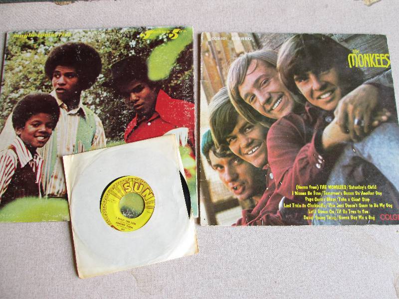 lot 121 image: Monkees, Johnny Cash and Jackson Fi...
