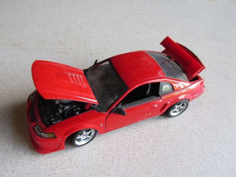 lot 131 image: Mustang model car...