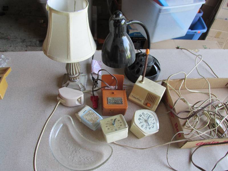 lot 144 image: Lot of vintage clocks, shavers and ...