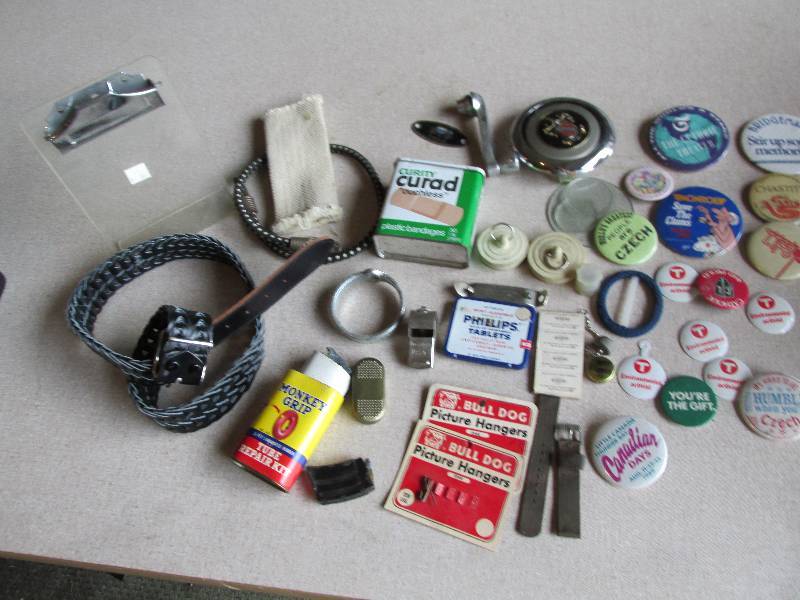 lot 162 image: Lot of automotive items, pins, and ...