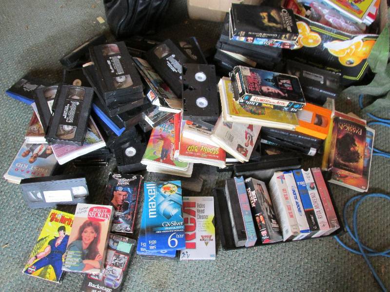 lot 175 image: Lot of assorted VHS tapes...