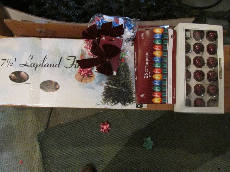 lot 176 image: 7.5 foot Lapland Fir artificial tre...