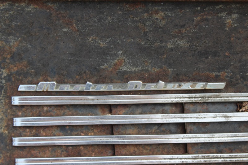 lot 10 image: 1937 - 1940 Chevrolet Master Deluxe Hood