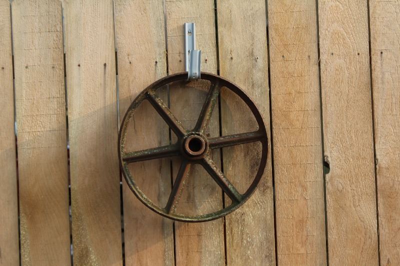 lot 30 image: Antique Pulley Wheel