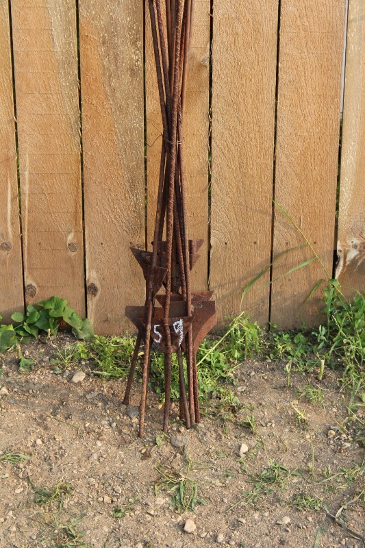 lot 59 image: 10 Count Electric Fence Posts