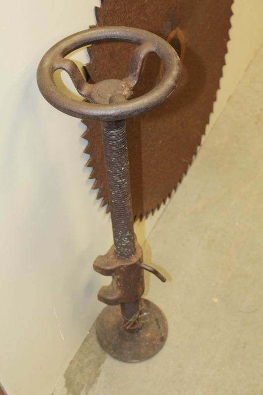 lot 68 image: Antique Trailer Jack