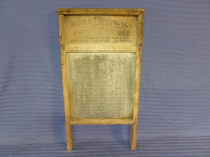 lot 16 image: Antique Glass Washboard