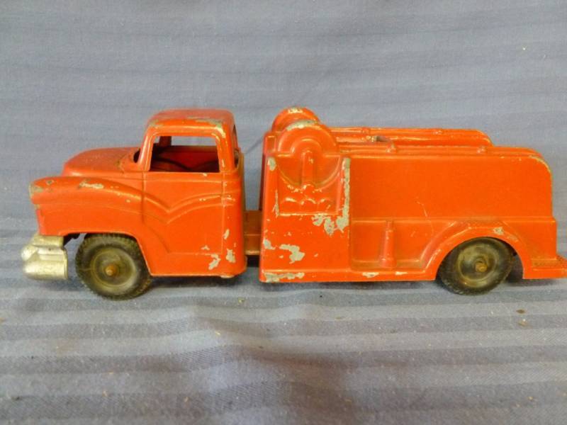 lot 55 image: Vintage Metal Firetruck