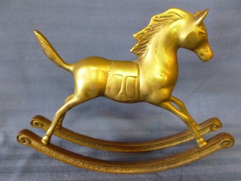 lot 94 image: Cast Brass Horse