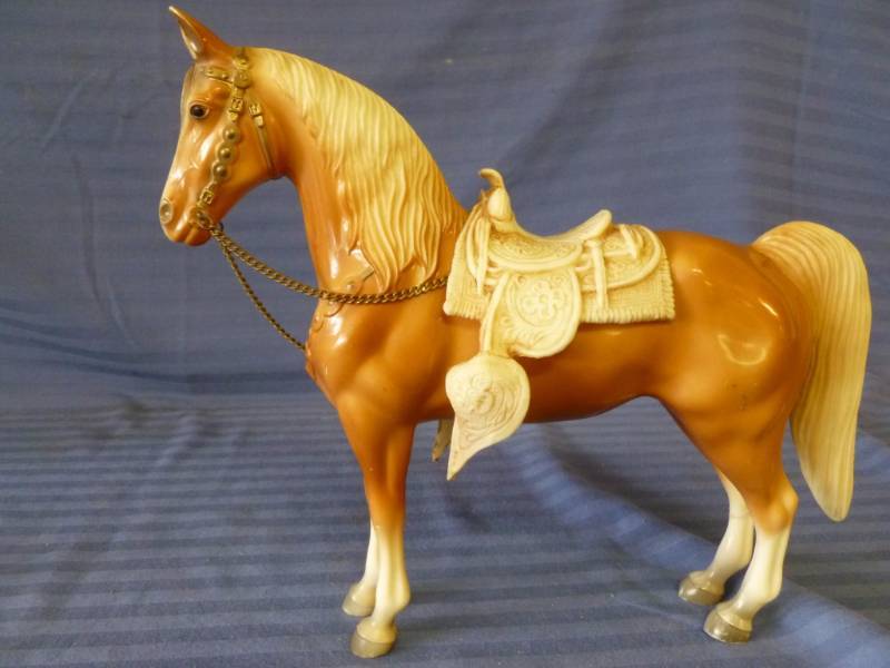 lot 152 image: Breyer Horse