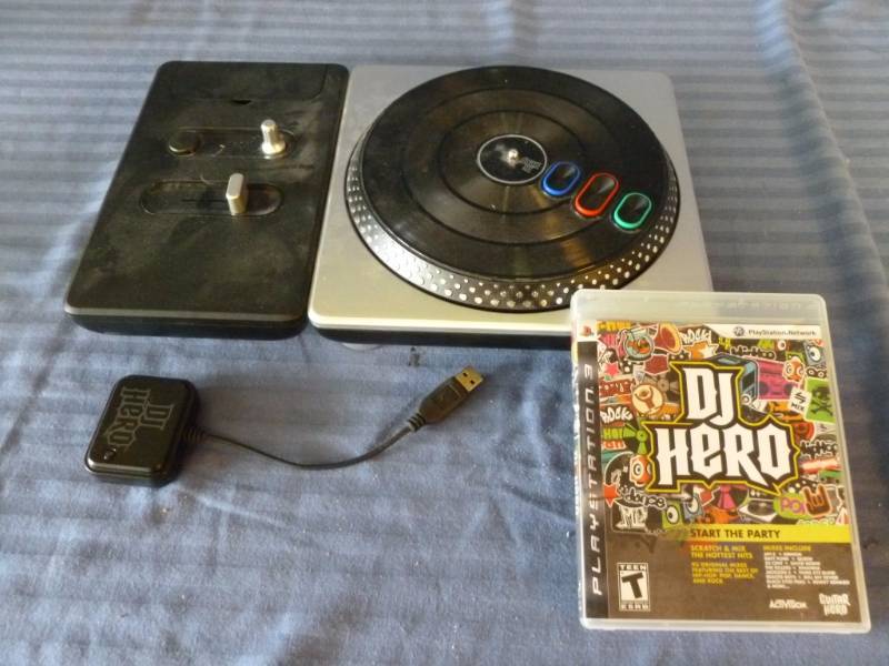 lot 156 image: Playstation DJ Hero Turntable
