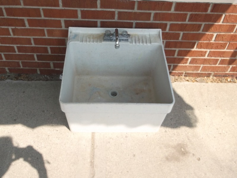 Laundry Sink with Hardware