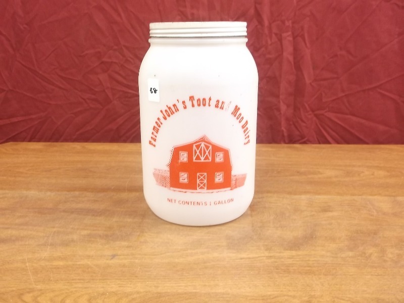Farmer Johns Toot and Moo Dairy Plastic Jar