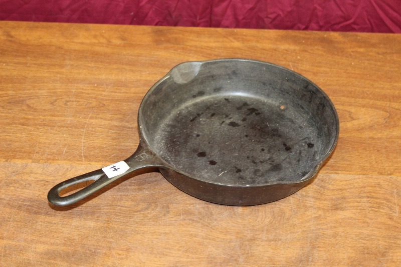 Cast Iron Fry Pan