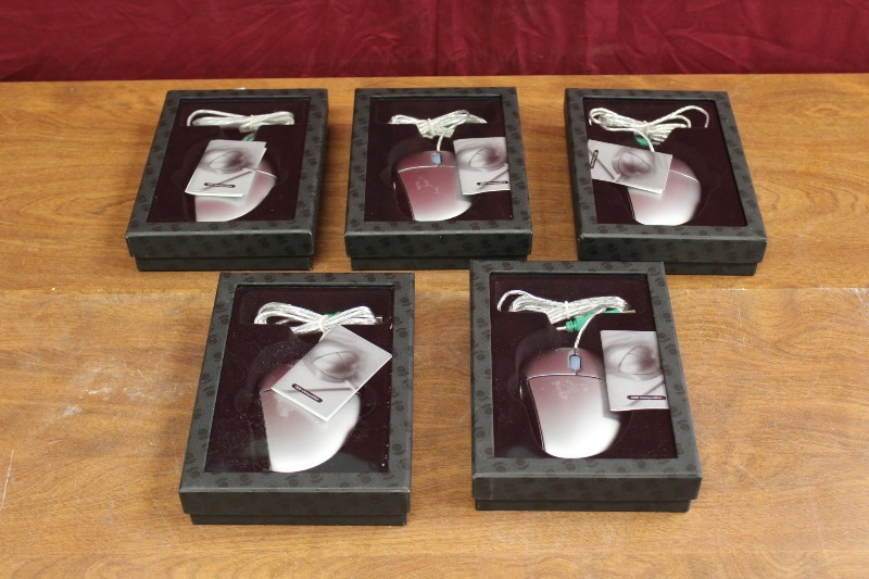 Lot of 5 Aluminum USB Mice, Works with PCs and Apple