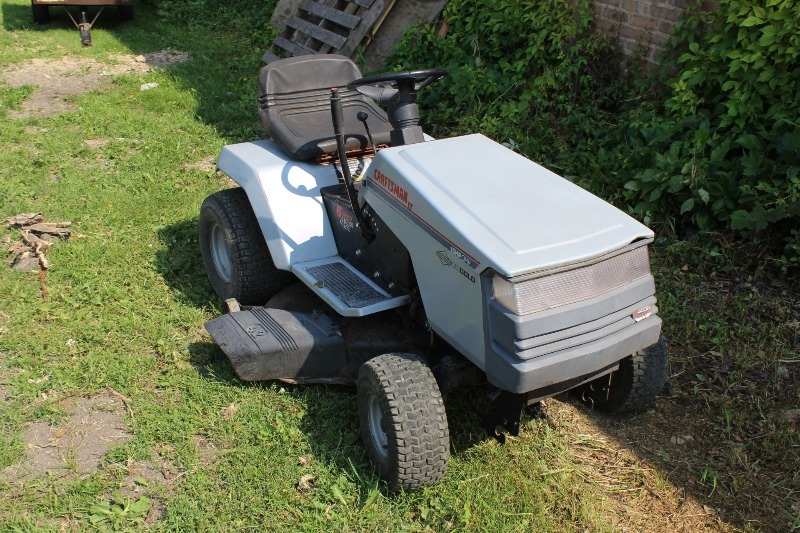 Craftsman II 42 6 Speed Riding Lawnmower