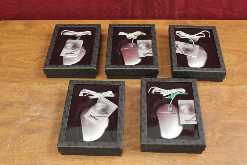 Lot of 5 Aluminum USB Mice, Works with PCs and Apple