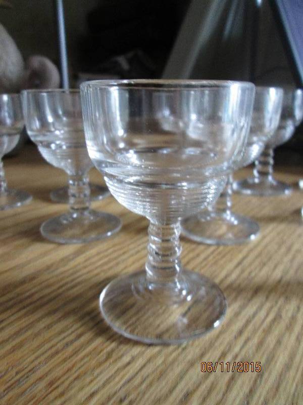 Lot of 10 small wine glasses. All i...