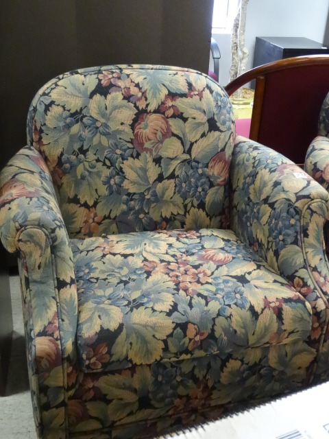 Cushioned Chair