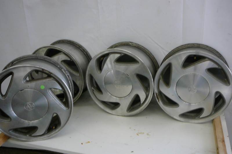 Toyota Alum Rims 15 x 6.5 JJ