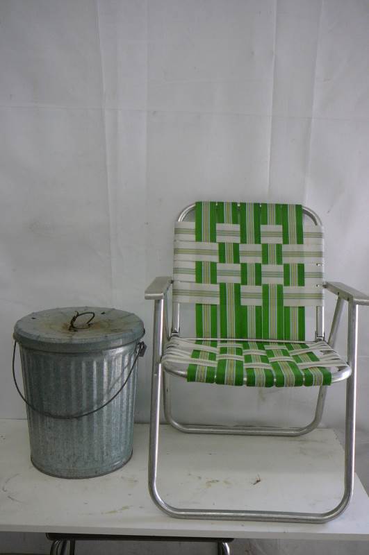 Garbage can and Lawn Chair