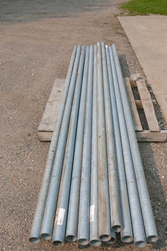 Galvanized Pipe Plain End Fence Poles 2-38 OD X 126 New 12 Count