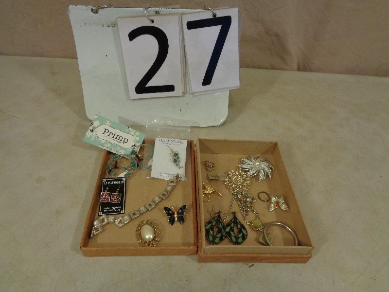 Assorted Jewlery