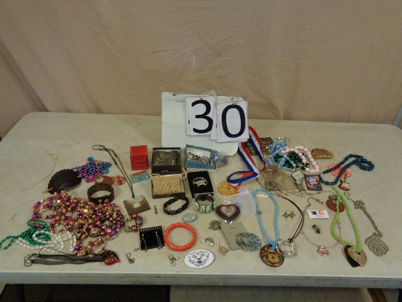 Assorted Jewlery