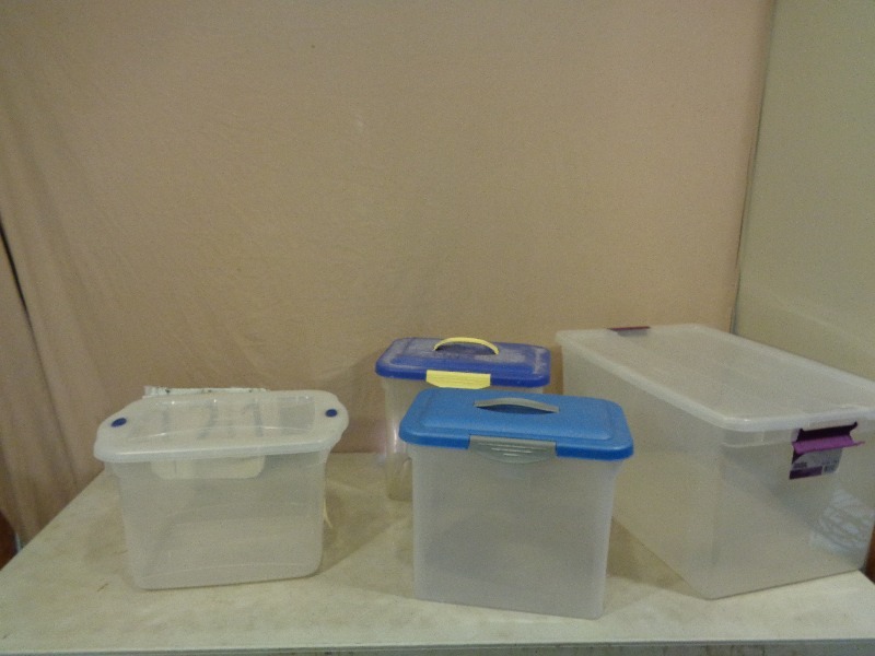 4 Assorted Totes