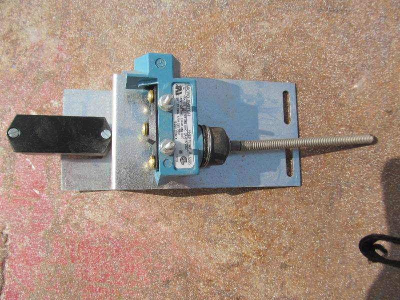 Micro End Switch