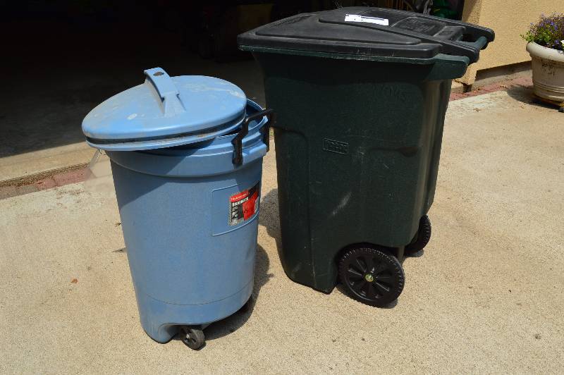 lot 14 image: Lot of (2) Including Toter Recycling Bin ON Wheels, app. 42 x 33 x 24 Rubber Made 33gal Roughneck Container wLid & Wheels.