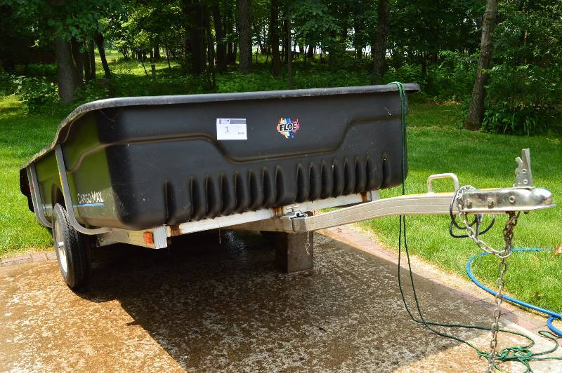 lot 3 image: 2006 Floe Brand Utility Trailer 2 Ball Connector Poly Plastic Be  D-Rings In Bed 70 x 102.