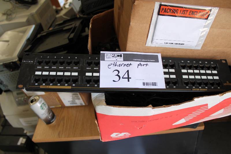 lot 34 image: Leviton Ethernet Port Cat. No. 5G484-B48 San074.