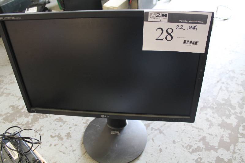 lot 28 image: LG Flatron Flat Screen Computer Monitor 22.