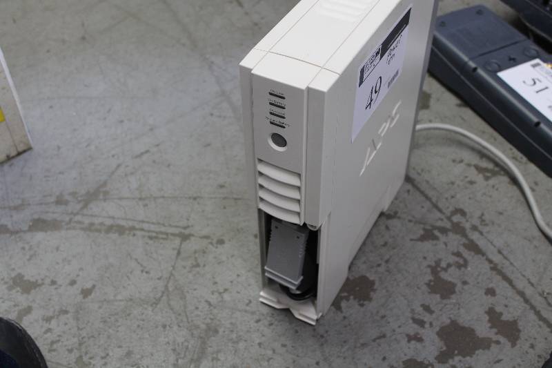 lot 49 image: APC Battery Back-UPS Powers On.