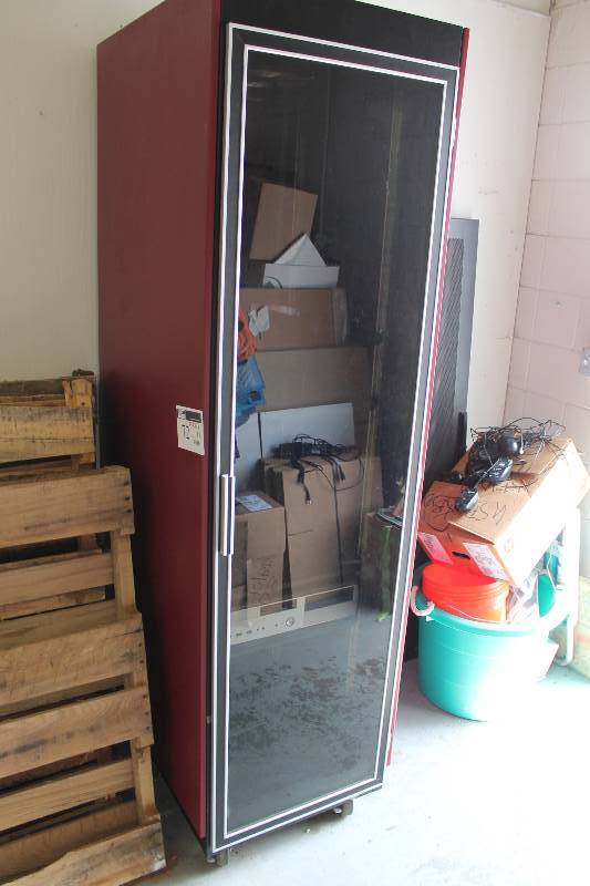 lot 72 image: Server Rack wFront Door & Handle Overhead Cooling Fan Wheels Multiple Shelves Includes Contents.