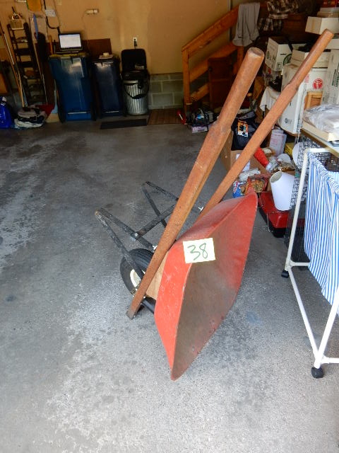 lot 38 image: Metal Wheel Barrow