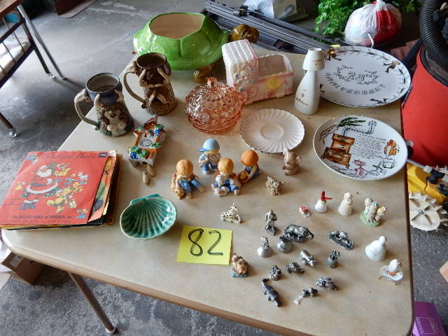 lot 82 image: Misc. Glassware, Decorative Items