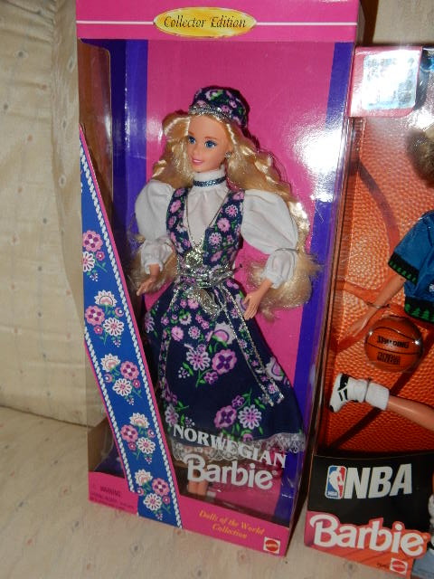 lot 29K image: 4 Sports Barbie, 2  Barbies of the World, New in the boxes