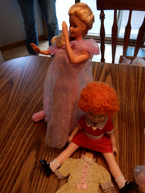 lot 29N image: Miscellaneous Barbie and other dolls, clothes, accessories