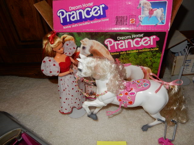 lot 29D image: Dream Hose Prancer, and Barbie..Corvette, Mopen