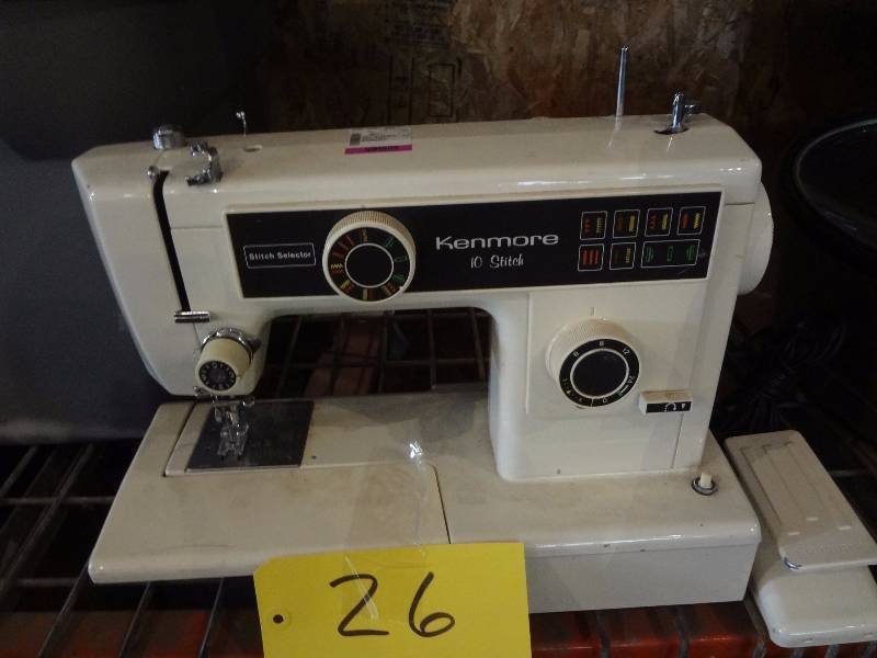 lot 26 image: Kenmore Sewing Machine