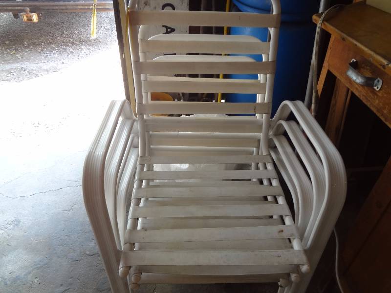 lot 77 image: Lawn Chairs
