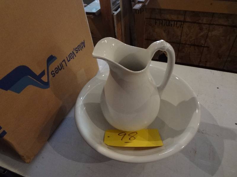 lot 98 image: PitcherBasin